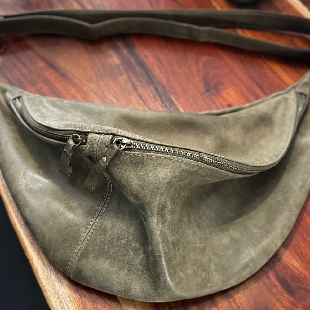 Designer Leather Crescent Waist Bag - Sage Green by A INDUSTRÍA, Portugal - Picture 2 of 9